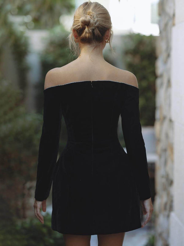 Minikleid mit Glitzereinfassung, schulterfrei und langen Ärmeln für Damen